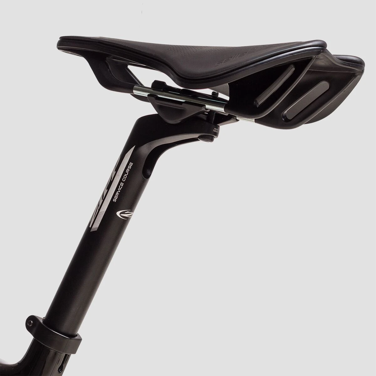 Cervelo Caledonia Rival AXS Carbon Wheel Exclusive Road Bike 5 Cervelo Caledonia Rival AXS Carbon Wheel Exclusive Road Bike - Image 5