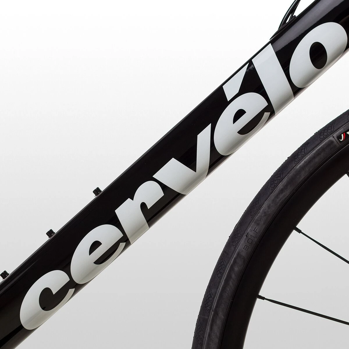 Cervelo Caledonia Ultegra Di2 Road Bike 5 Cervelo Caledonia Ultegra Di2 Road Bike - Image 5